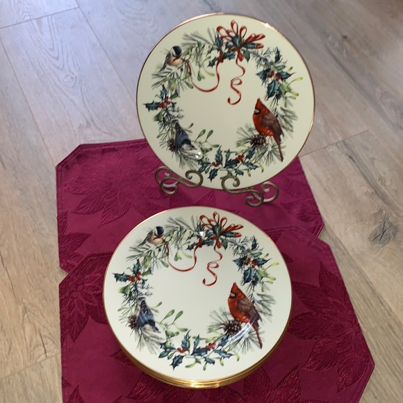 Lenox Winter Greetings Dinner Plates - Picture 4 of 5